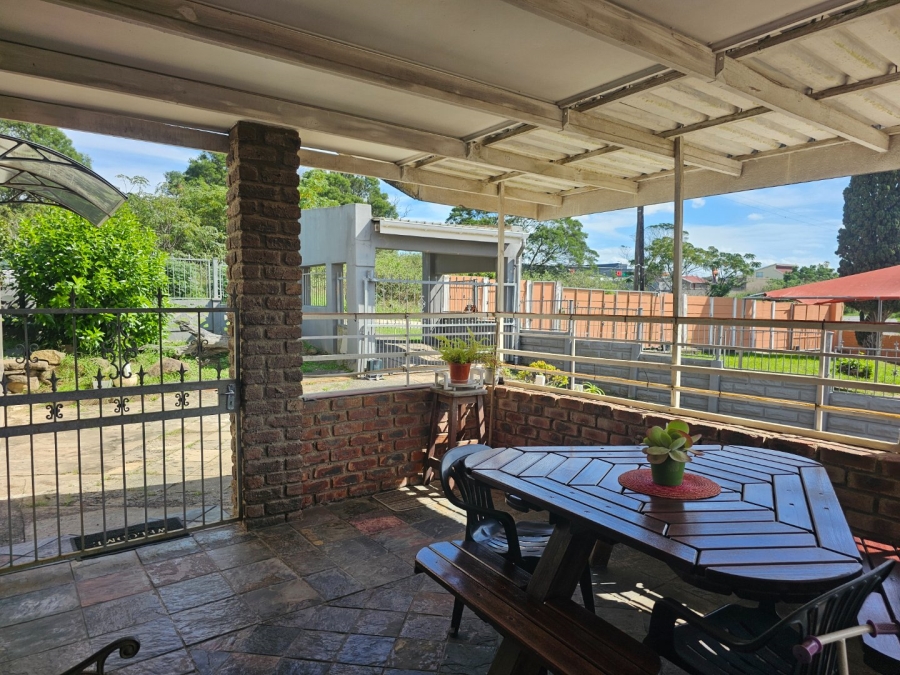 4 Bedroom Property for Sale in Haven Hills Eastern Cape